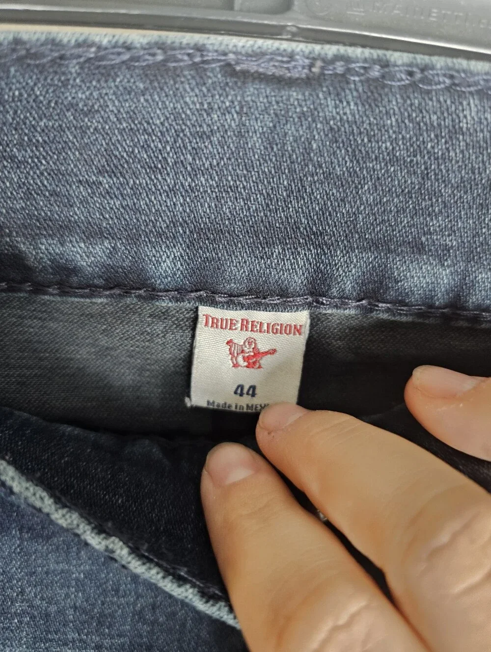 True Religion Jeans Mens Geno Relaxed Slim Size 44x32